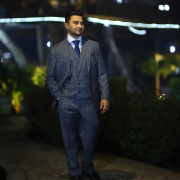 Photo of Shiraz Kahn